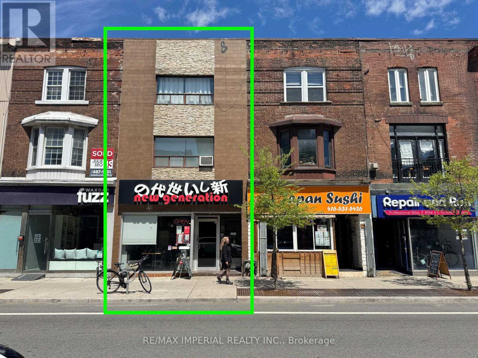 Toronto (annex), ON M5S1X8,486 BLOOR STREET W