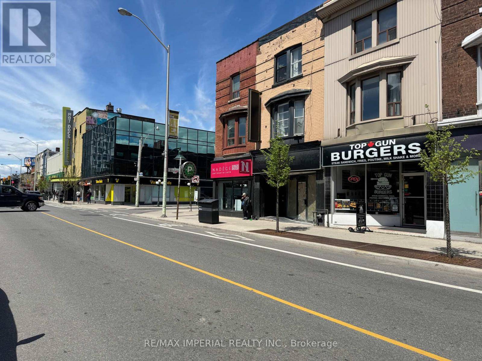 Toronto (annex), ON M5S1X8,486 BLOOR STREET W