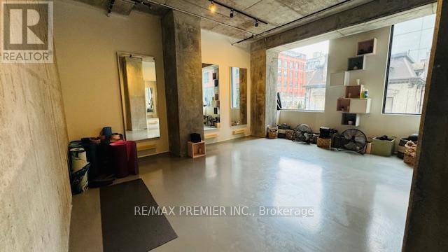 Toronto (waterfront Communities), ON M5V0M1,334 Adelaide ST #210