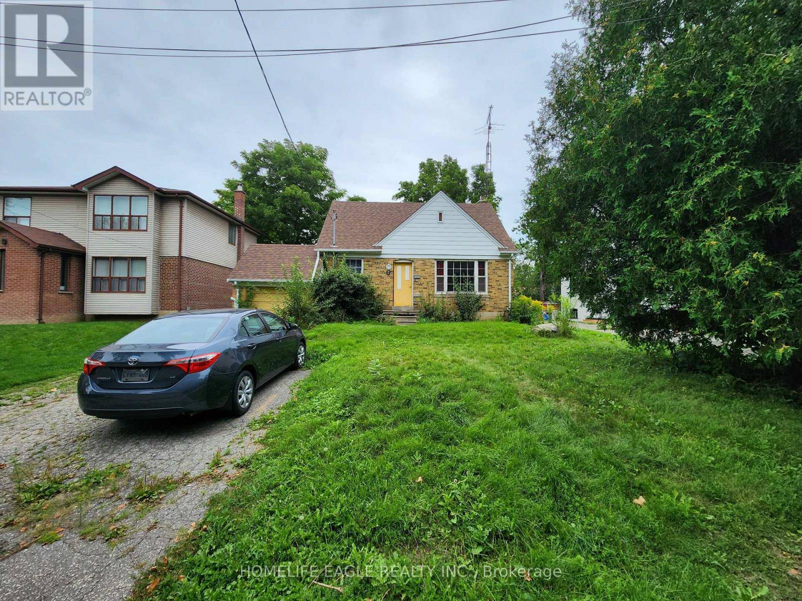 Toronto (newtonbrook West), ON M2M1J9,22 HOMEWOOD AVENUE