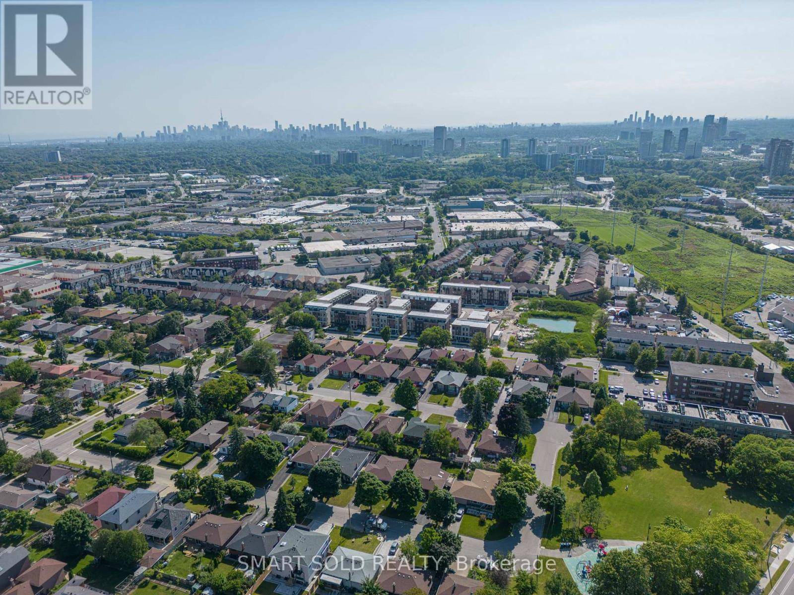 Toronto (victoria Village), ON M4A1Y7,86B TISDALE AVENUE