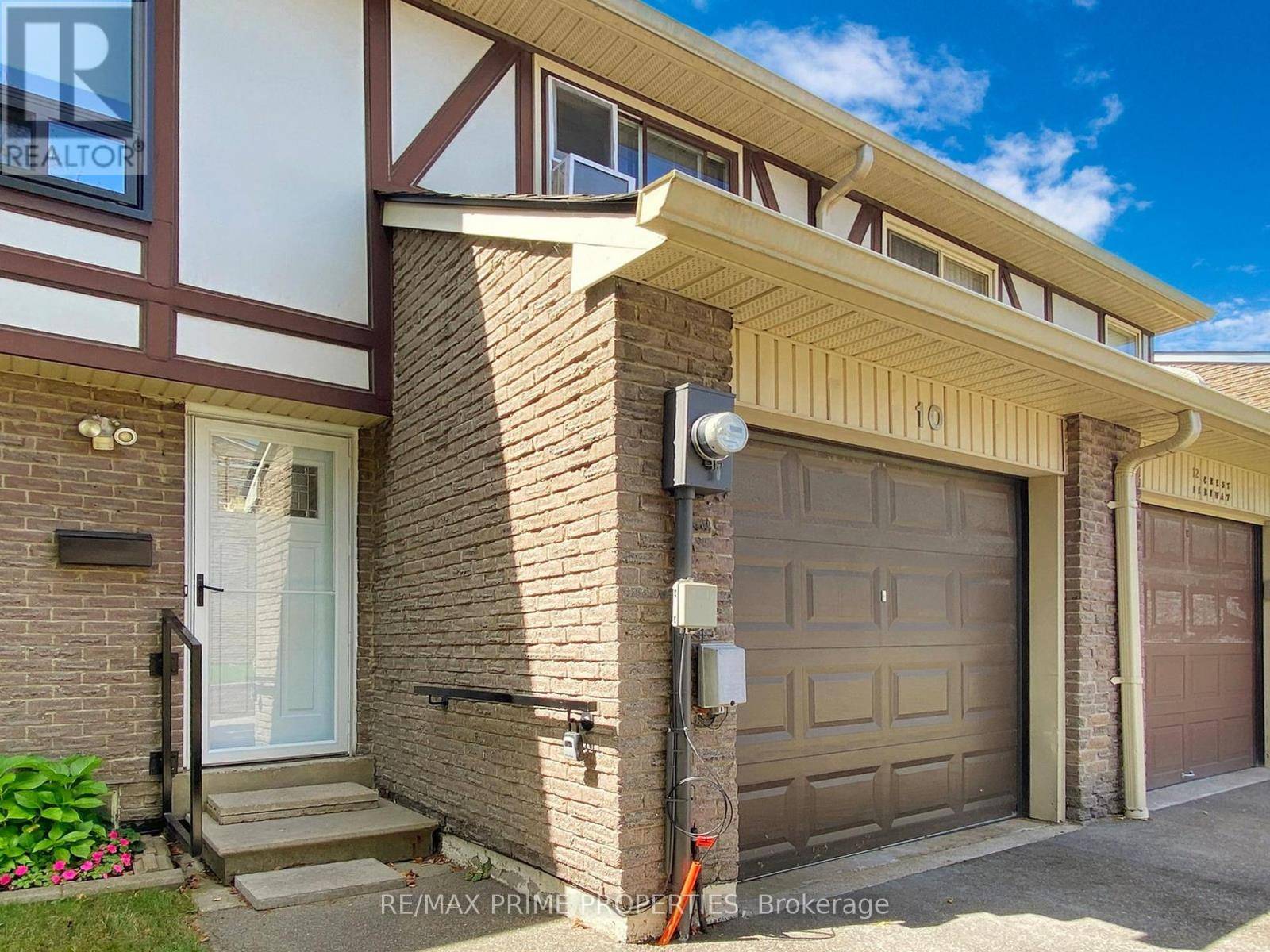 Toronto (don Valley Village), ON M2J4R7,10 Crest Fern WAY #218