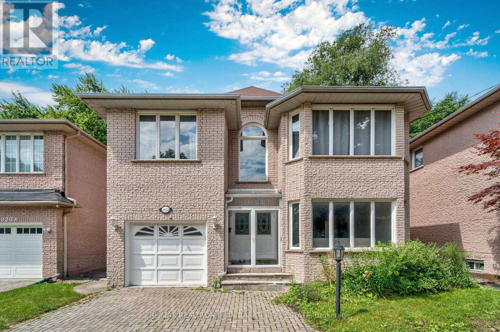 Toronto (willowdale East), ON M2N5L1,3022 BAYVIEW AVENUE