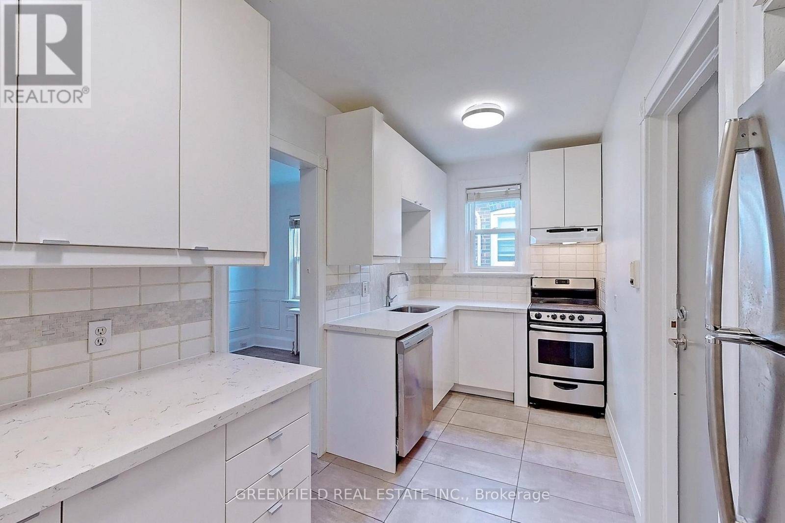 Toronto (leaside), ON M4G3C5,1749 Bayview AVE #Upper