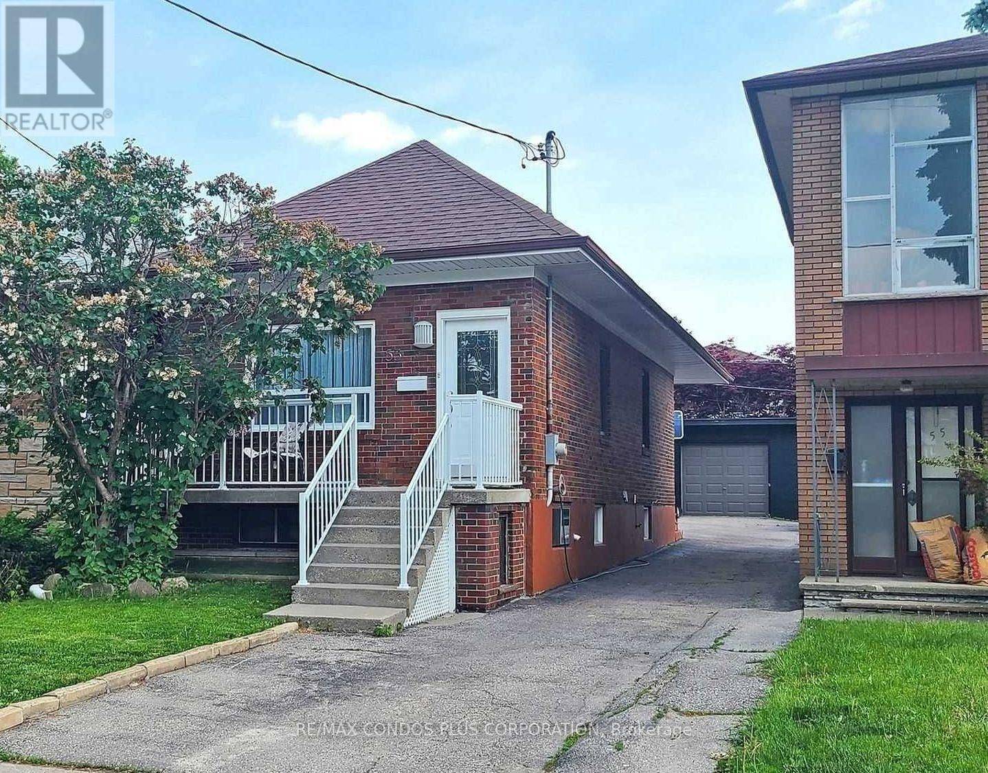 Toronto (oakwood Village), ON M6C2B5,53 Lanark AVE #Lower