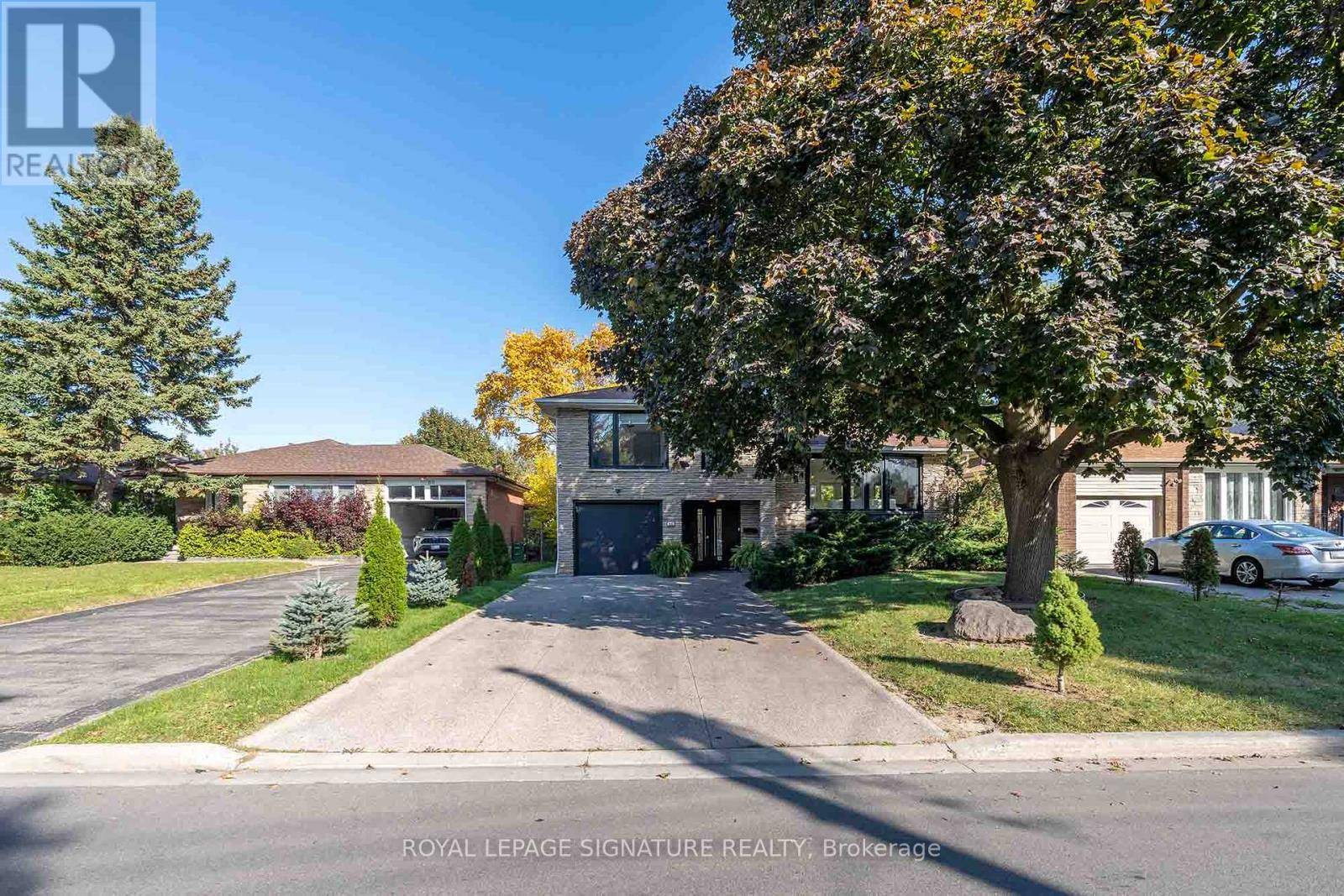 Toronto (newtonbrook West), ON M2R2P8,68 DEWLANE DRIVE