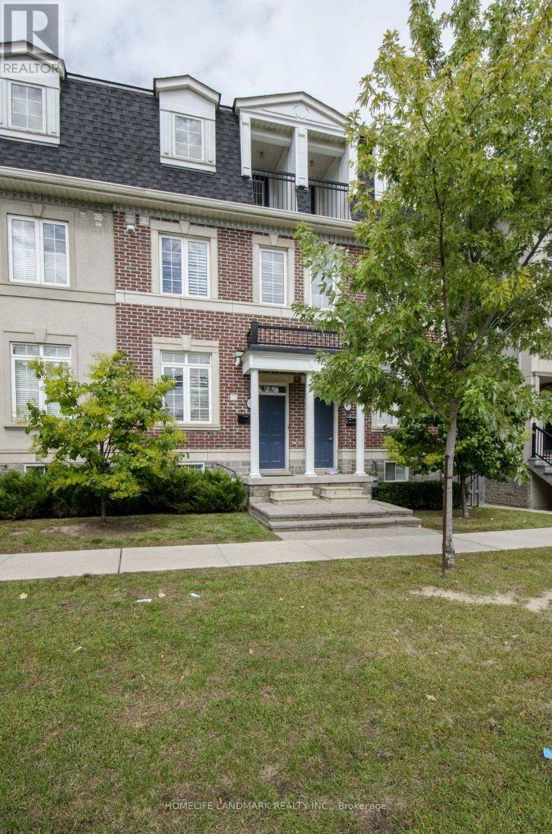 Toronto (newtonbrook West), ON M2N2H9,124B FINCH AVENUE W