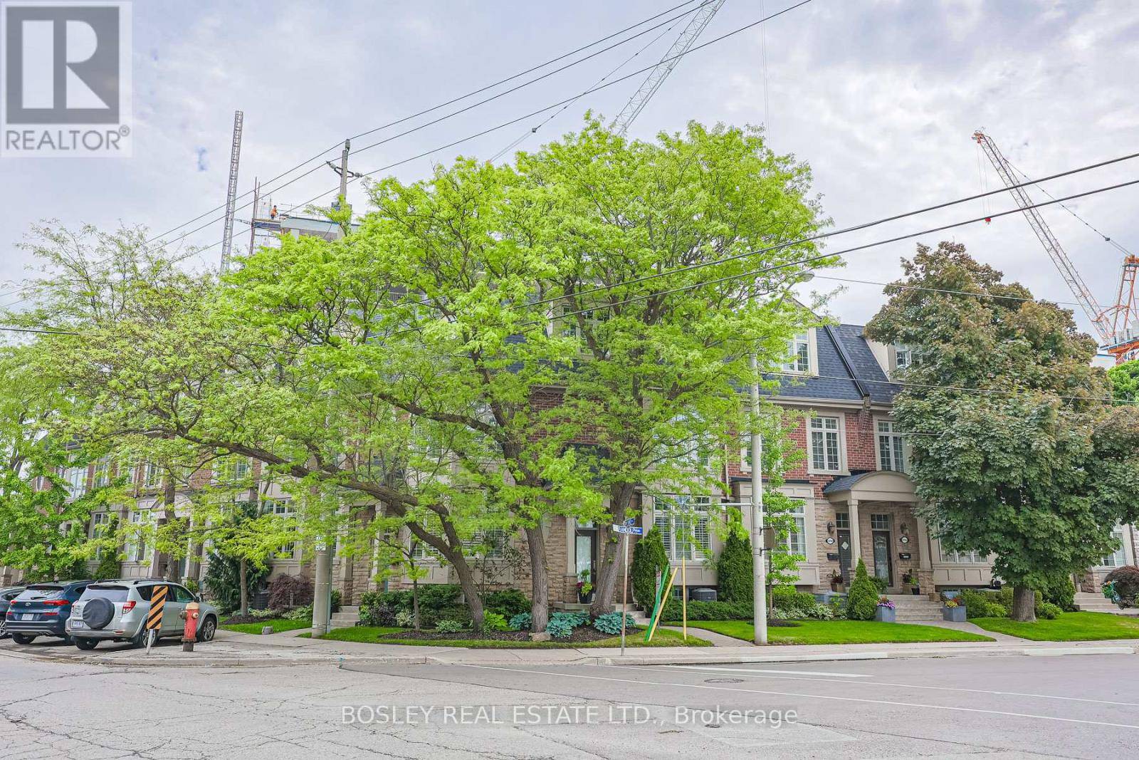 Toronto (leaside), ON M4G3S6,209C RANDOLPH ROAD