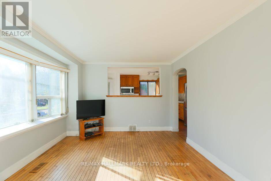 Toronto (birchcliffe-cliffside), ON M1N3M5,18 ANNEKE ROAD