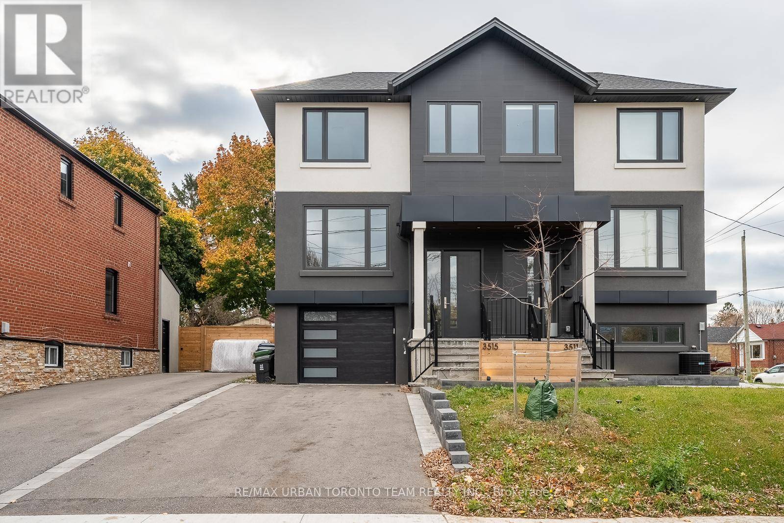 Toronto (clairlea-birchmount), ON M1K1L4,3515 ST CLAIR AVENUE E