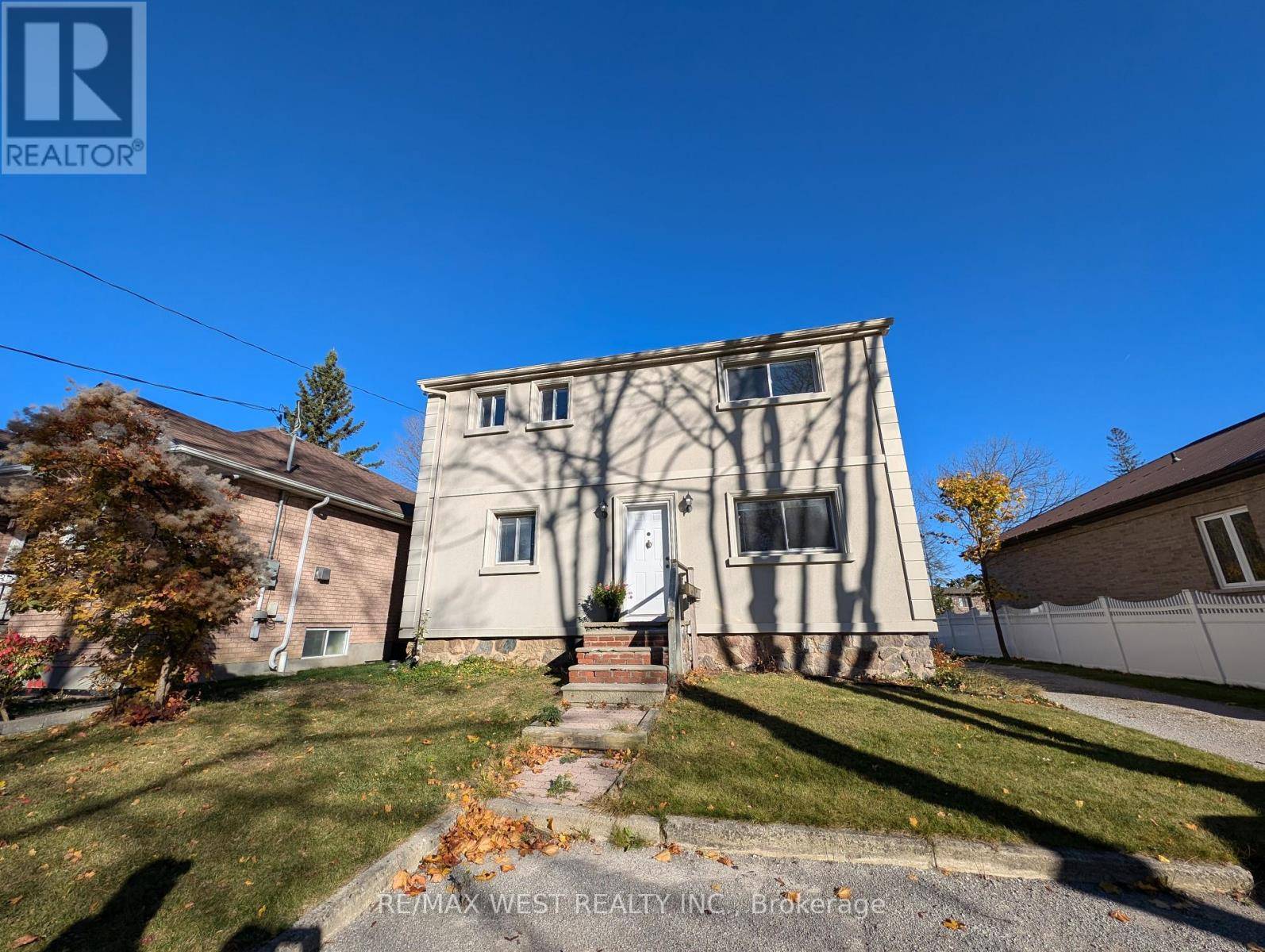 Toronto (west Hill), ON M1E4B6,9 Atkinson AVE #Upper