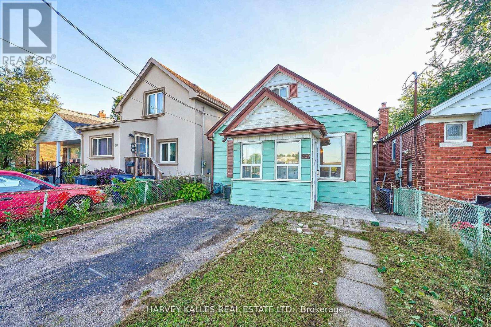 Toronto (birchcliffe-cliffside), ON M1N3K7,309 BIRCHMOUNT ROAD