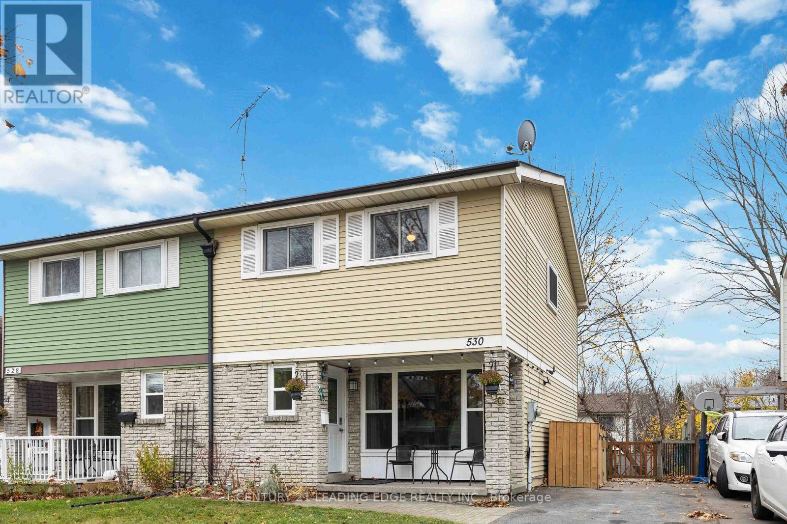 Oshawa (eastdale), ON L1K1K1,530 LANCELOT CRESCENT