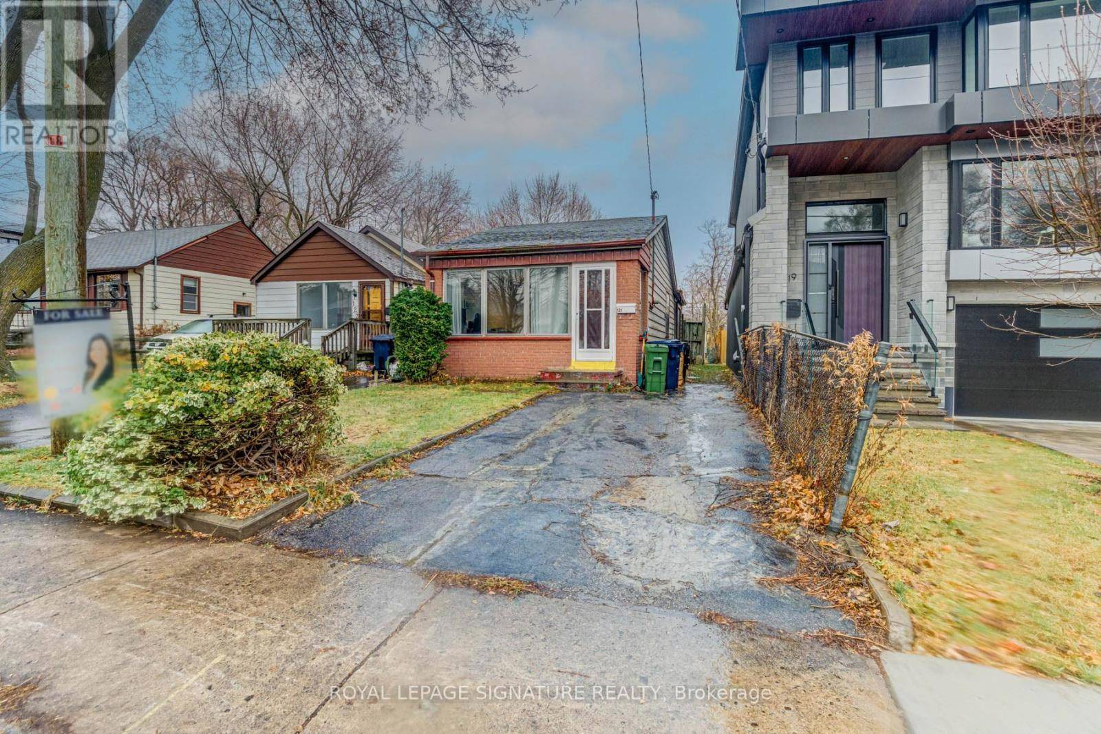 Toronto (birchcliffe-cliffside), ON M1N3N4,121 PRESTON STREET