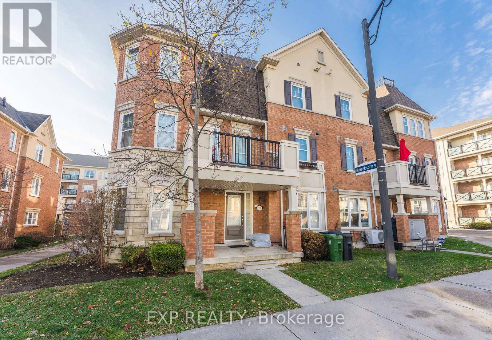 Toronto (clairlea-birchmount), ON M1L0G8,50 Mendelssohn ST #8