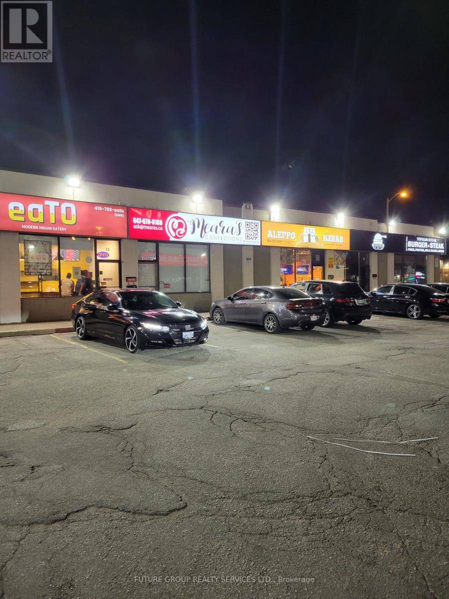 Toronto (wexford-maryvale), ON M1R2Z1,1960 Lawrence AVE East #Unit 11