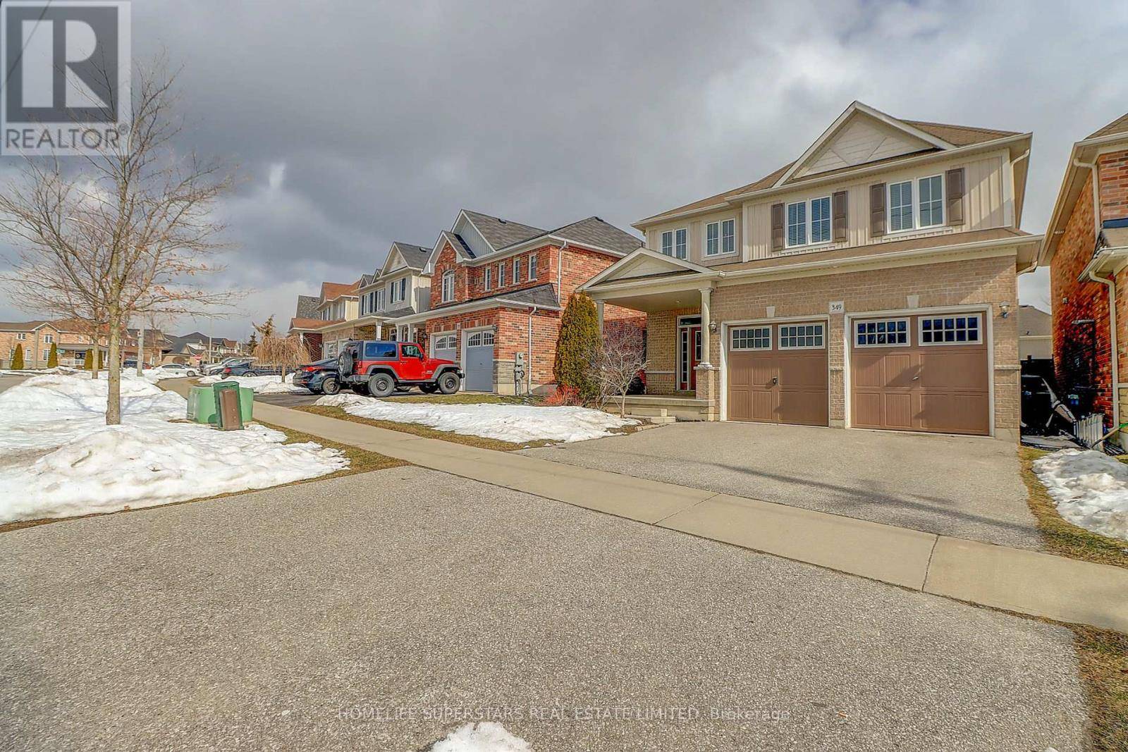 Clarington (bowmanville), ON L1C3K2,349 WEST SCUGOG LANE E