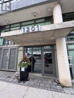 Toronto (south Riverdale), ON M4M1S2,1201 Dundas ST East #205