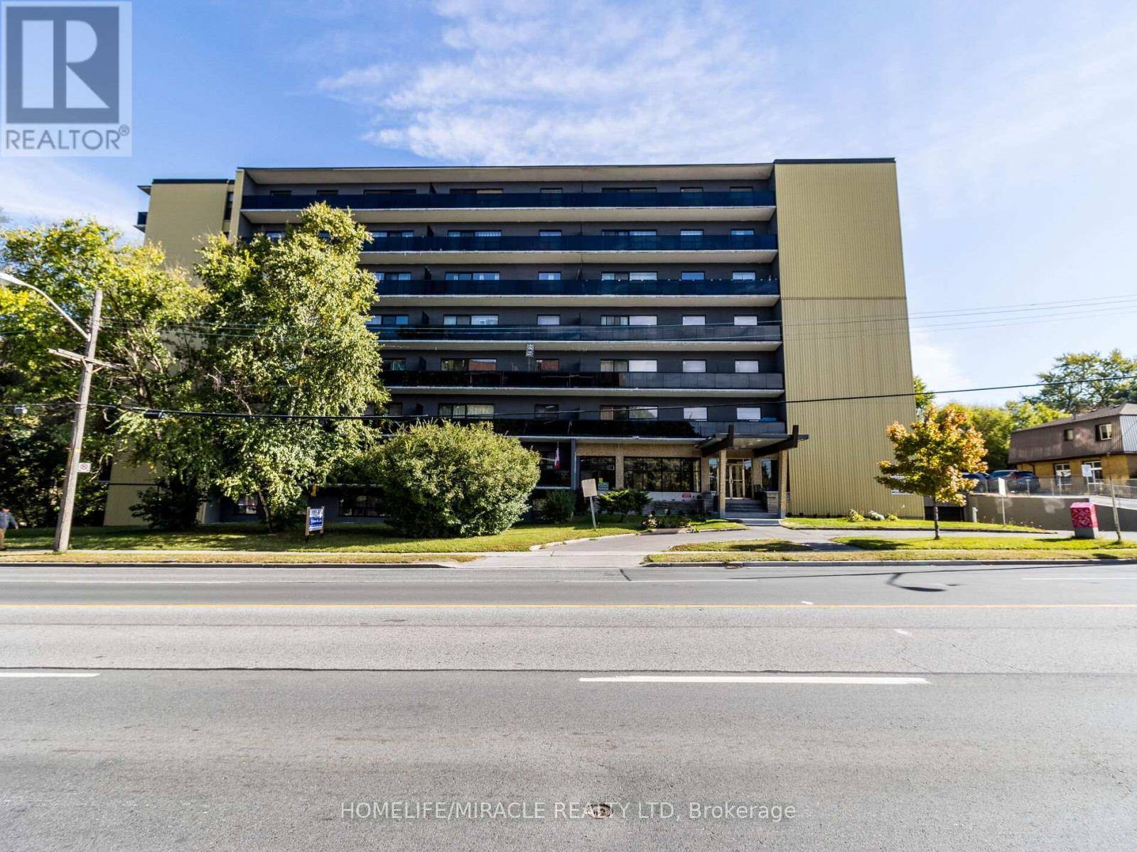 Toronto (wexford-maryvale), ON M1R1P9,1651 VICTORIA PARK AVE #808