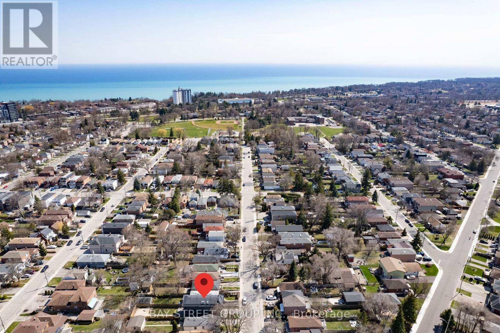 Toronto (birchcliffe-cliffside), ON M1N3N4,119 PRESTON STREET