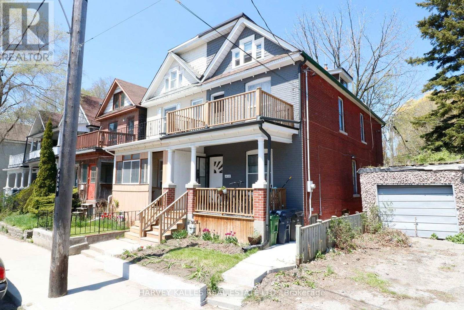 Toronto (south Riverdale), ON M4M1S8,1450 Dundas ST East #Main