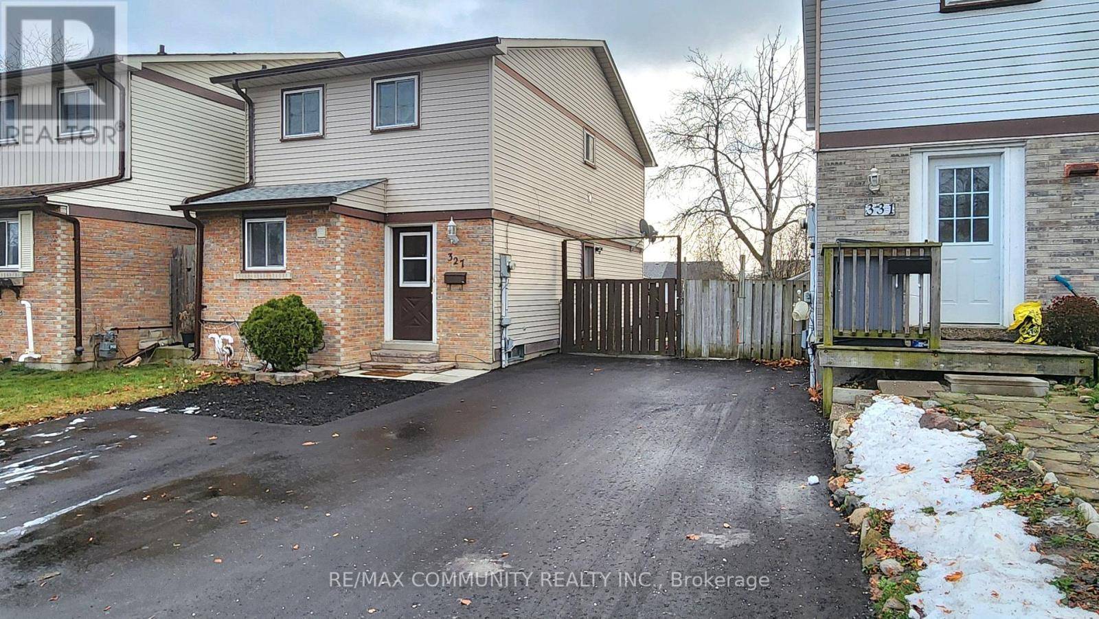 Oshawa (lakeview), ON L1J1H1,327 PHILLIP MURRAY AVENUE