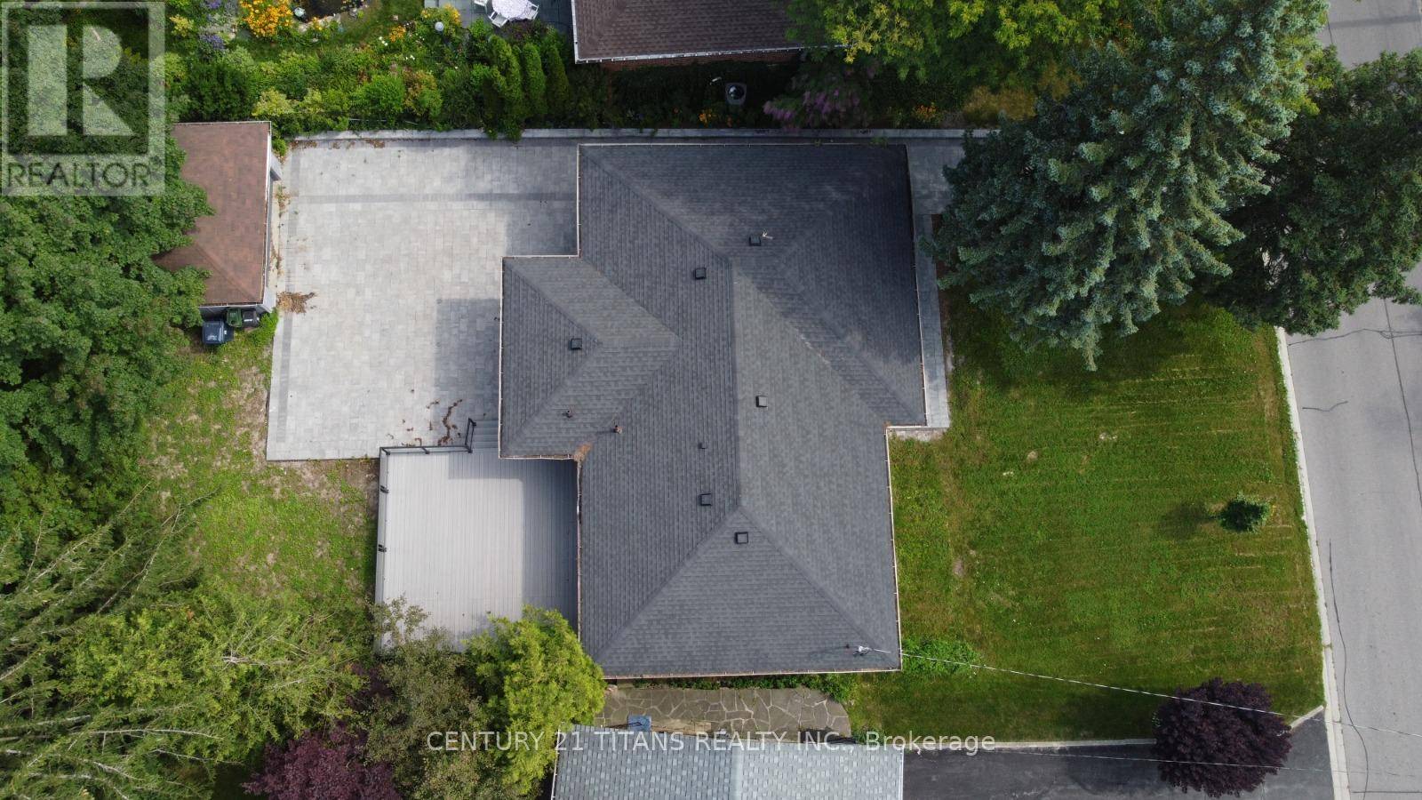 Toronto (scarborough Village), ON M1M1J2,40 HILL CRESCENT