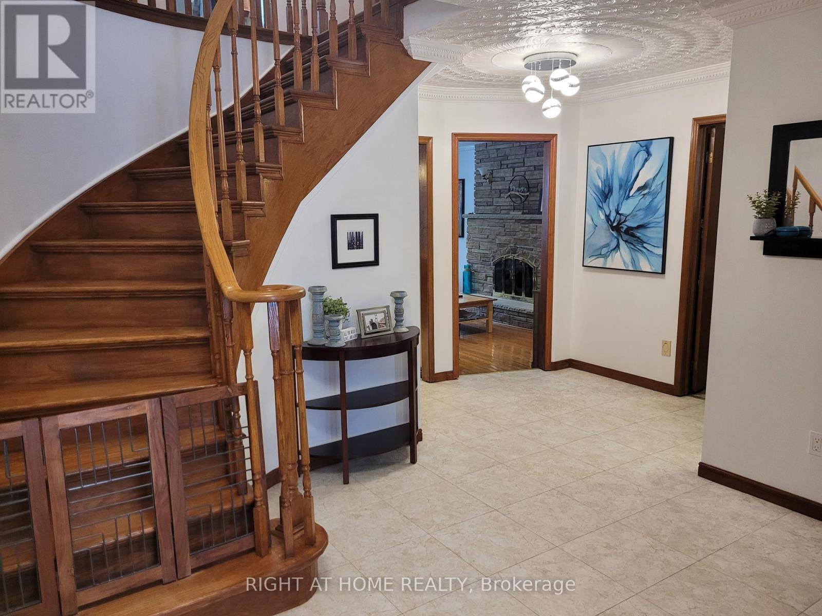 Oshawa (donevan), ON L1H7E9,436 LABRADOR DRIVE
