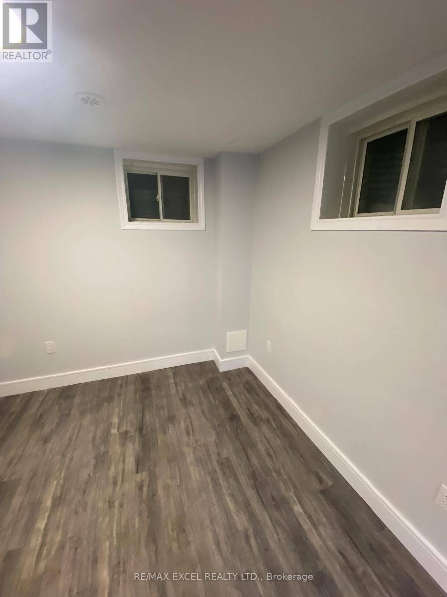 Toronto (dorset Park), ON M1P2W7,99 Jolly WAY #Basement