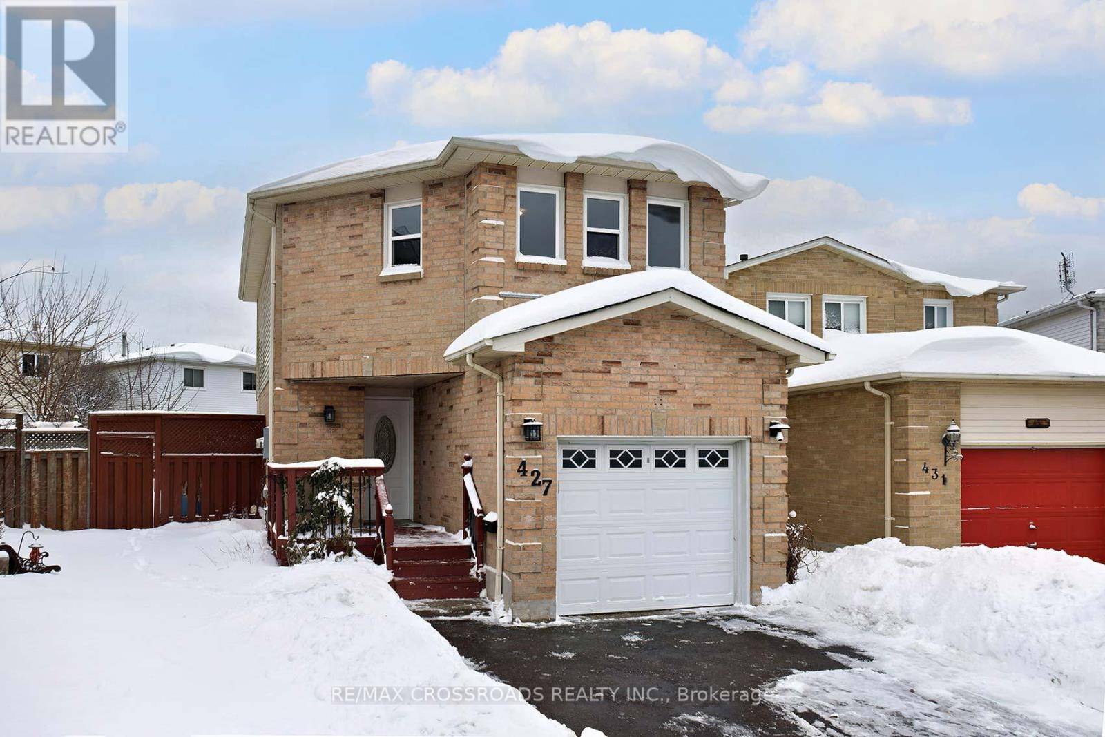 Oshawa (vanier), ON L1J8J2,427 LEEDS COURT