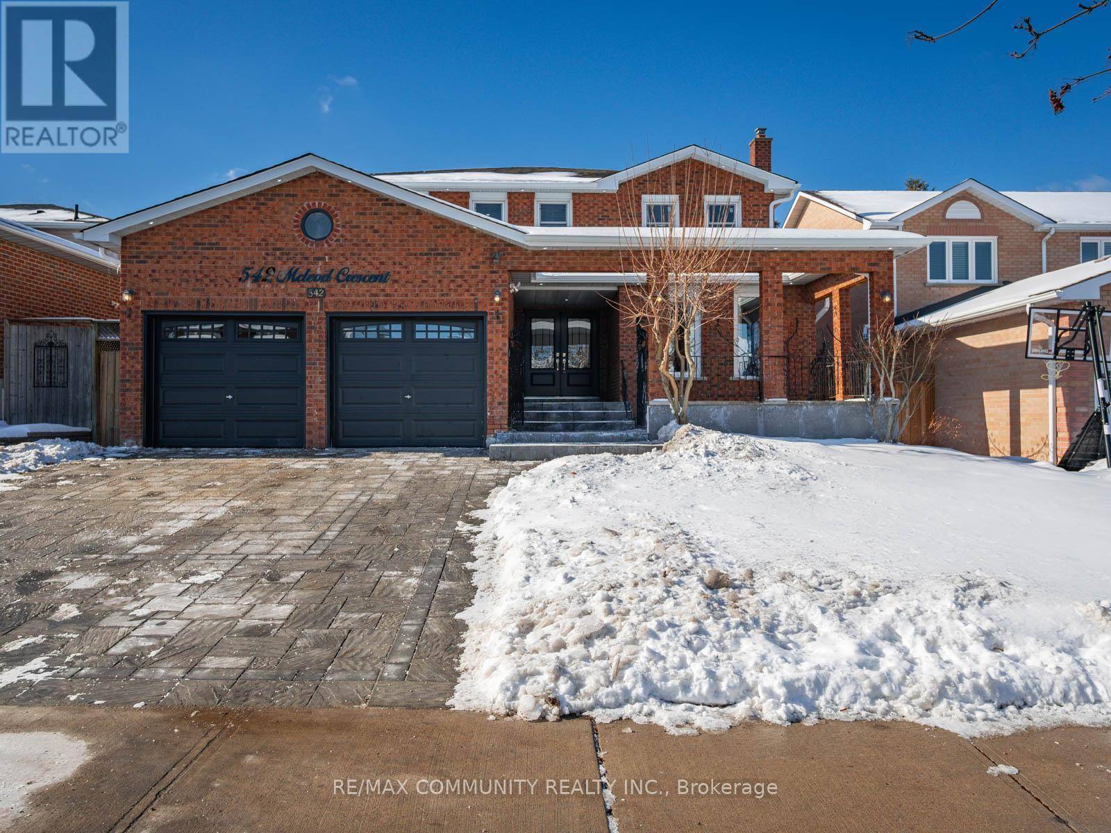 Pickering (rosebank), ON L1W3M5,542 MCLEOD CRESCENT