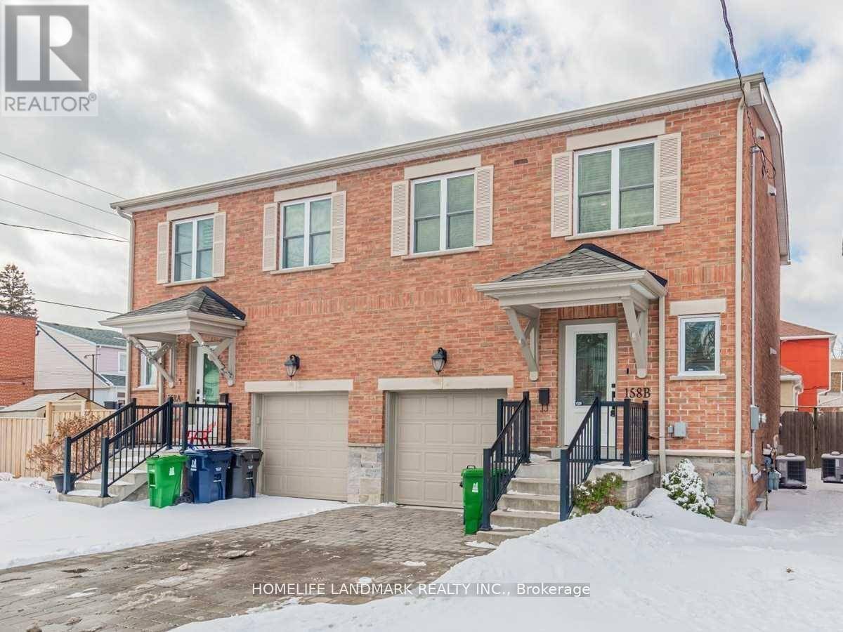 Toronto (danforth Village-east York), ON M4C3S7,158B GLEBEMOUNT AVENUE