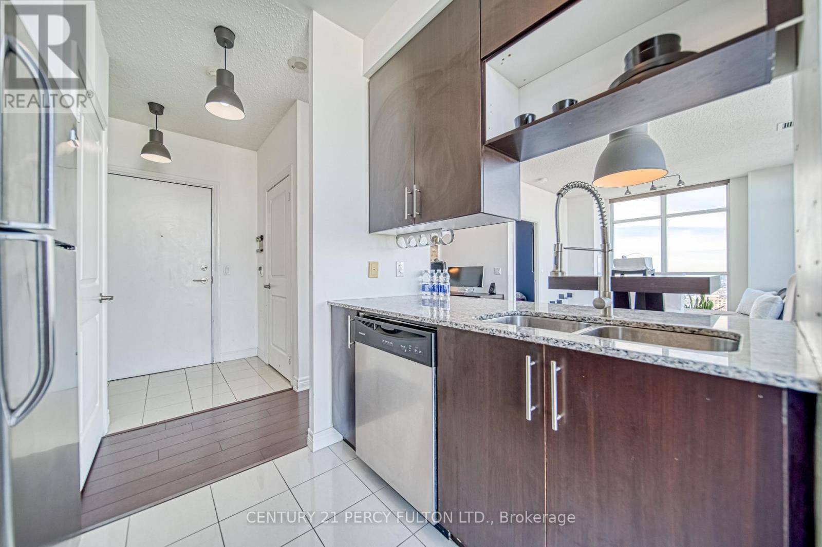 Toronto (bendale), ON M1P0A9,50 Town Centre CT #PH3