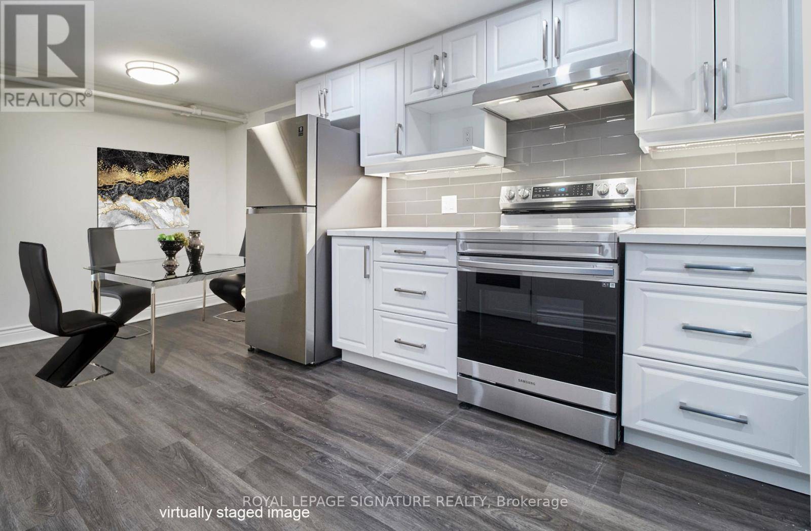 Toronto (the Beaches), ON M4E1H8,2467 Queen ST East #Bsmt