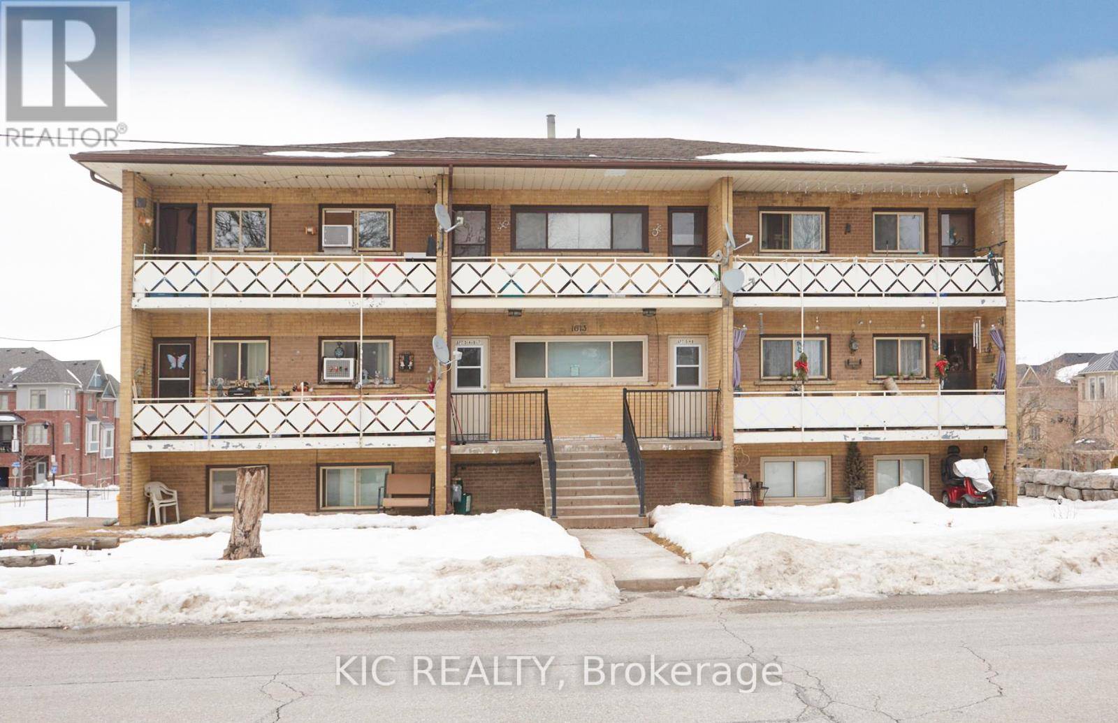 Whitby (port Whitby), ON L1N1B3,1613 DUFFERIN STREET
