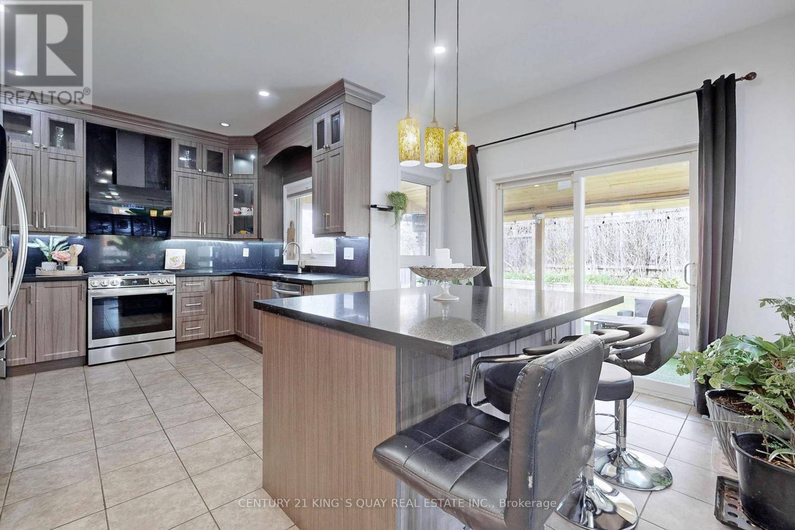Oshawa (taunton), ON L1K0G9,1418 LIVESEY DRIVE