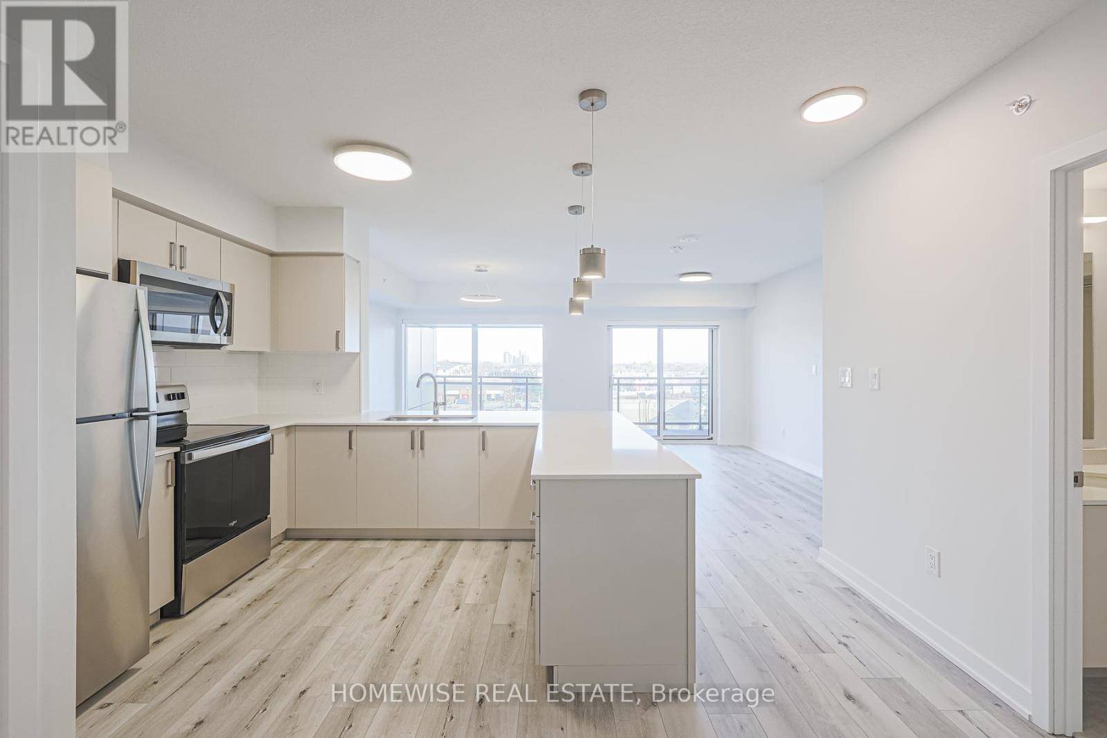 Pickering (woodlands), ON L1V1R4,1475 Whites RD #401