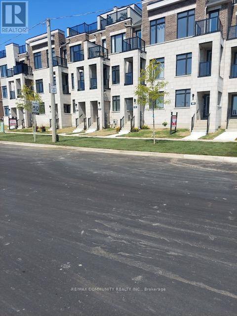 Clarington (bowmanville), ON L1C3K5,831 PORT DARLINGTON ROAD