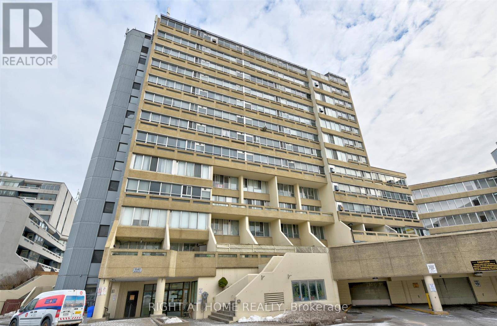 Toronto (malvern), ON M1B2L3,5580 Sheppard AVE East #220