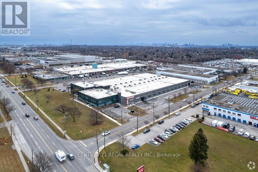 Toronto (clairlea-birchmount), ON M1P2H1,1550 Birchmount RD #205