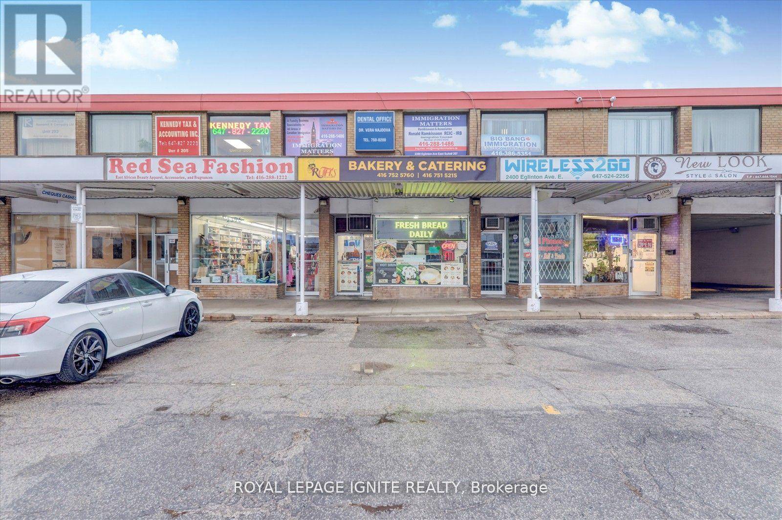 Toronto (ionview), ON M1K2P3,2398 EGLINTON AVENUE E