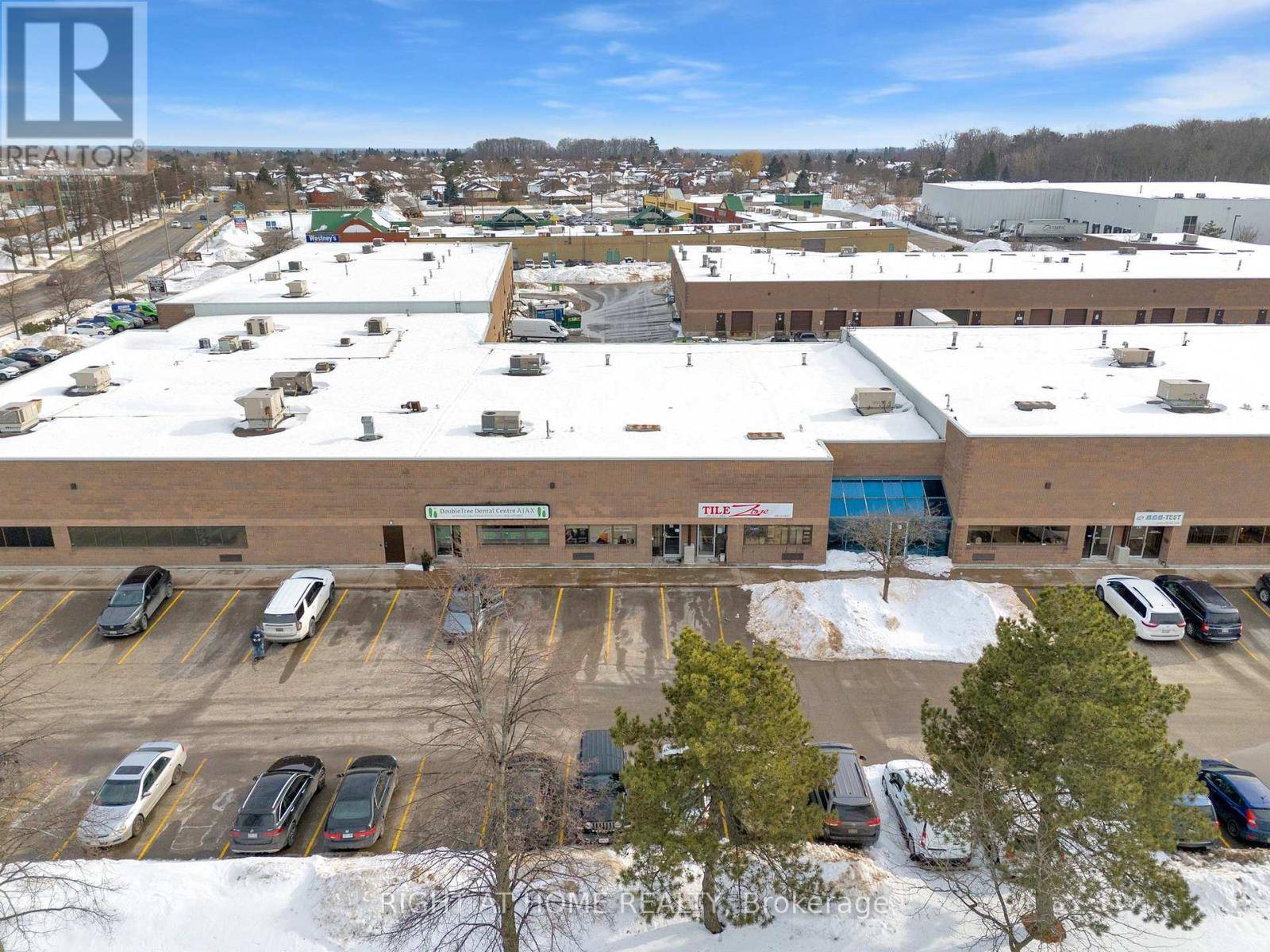 Ajax (south West), ON L1S6W5,520 Westney RD South #16