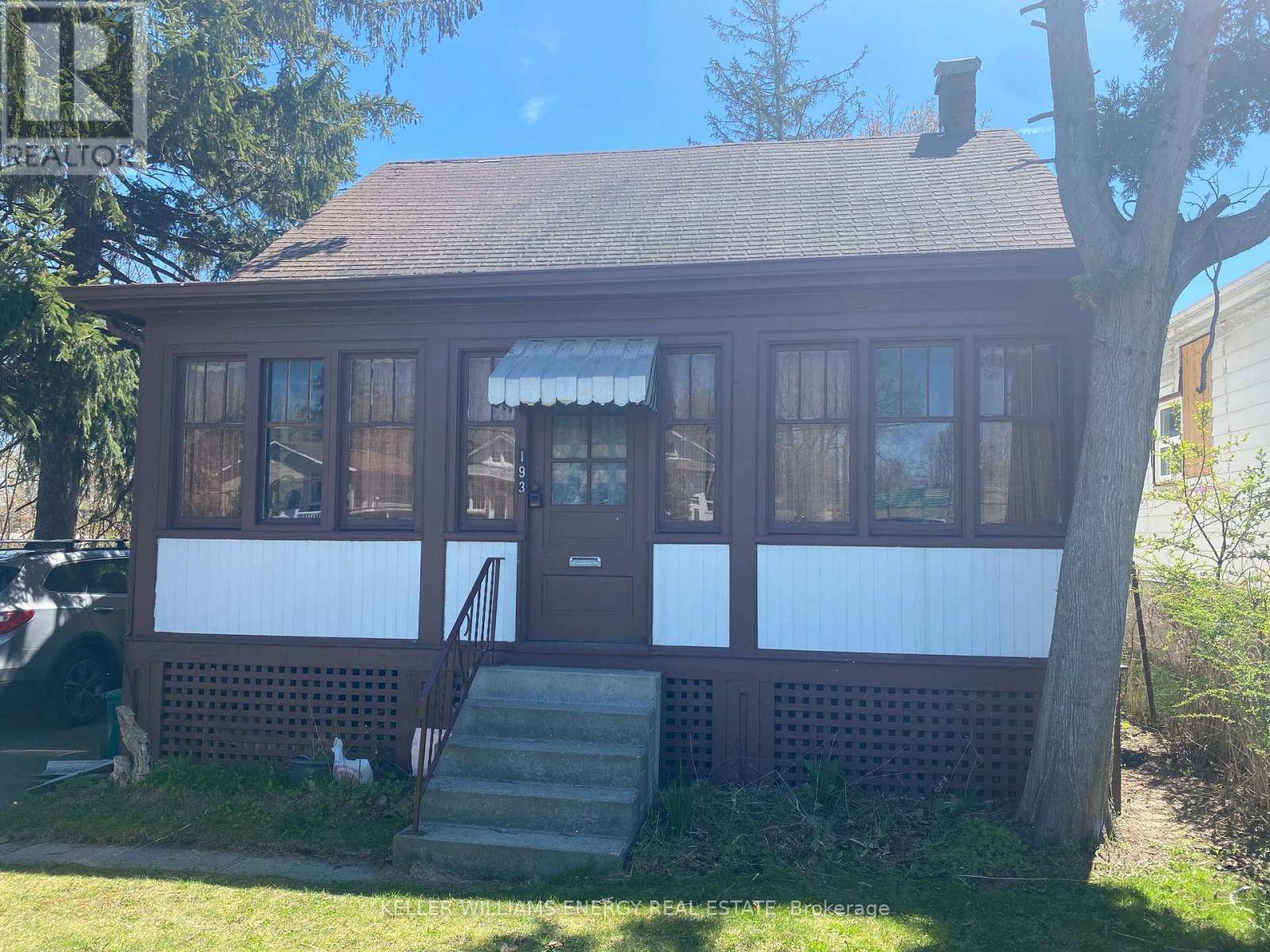 Oshawa (lakeview), ON L1J1P5,193 BLOOR STREET W