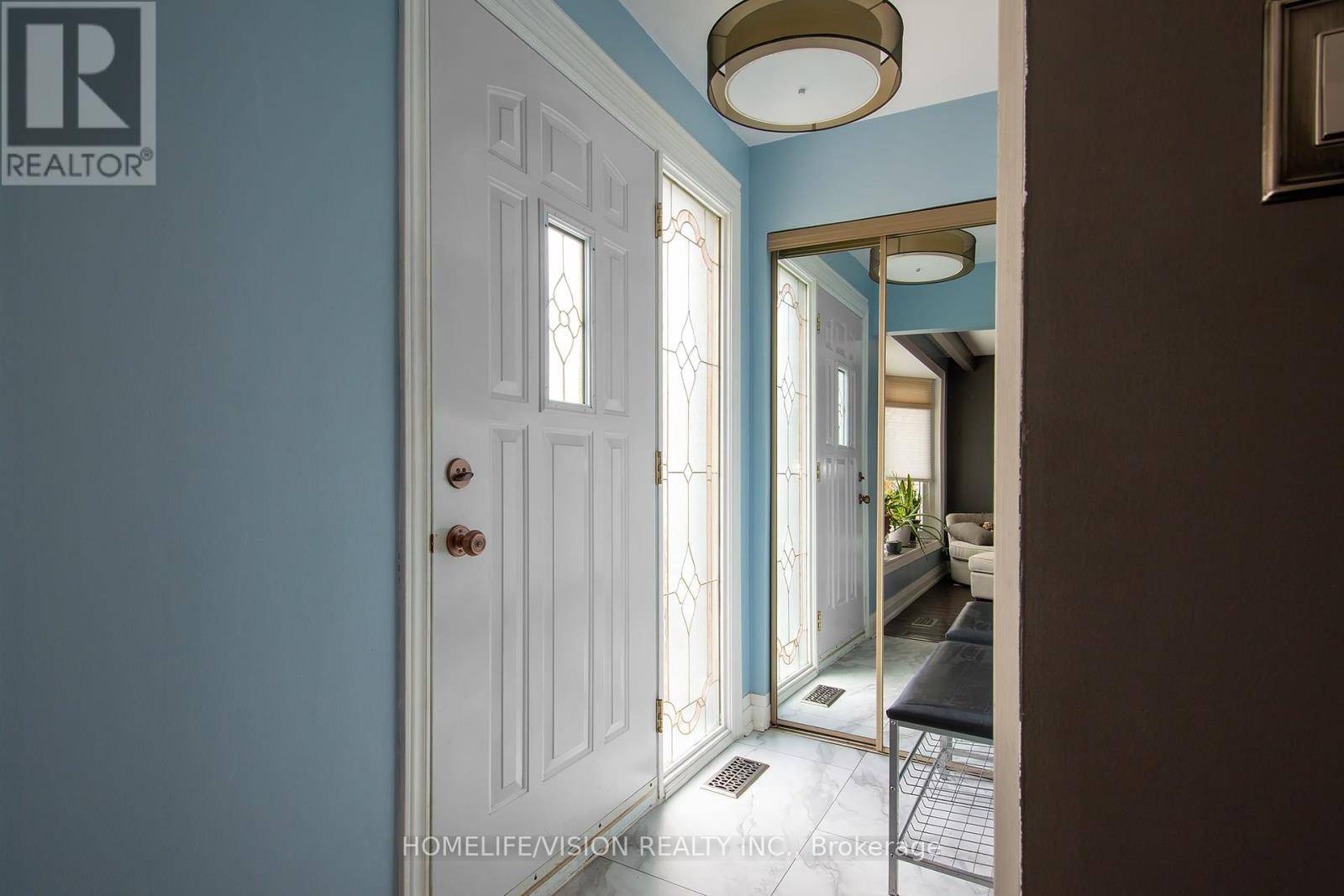 Pickering (west Shore), ON L1W2R1,843 SANOK DRIVE