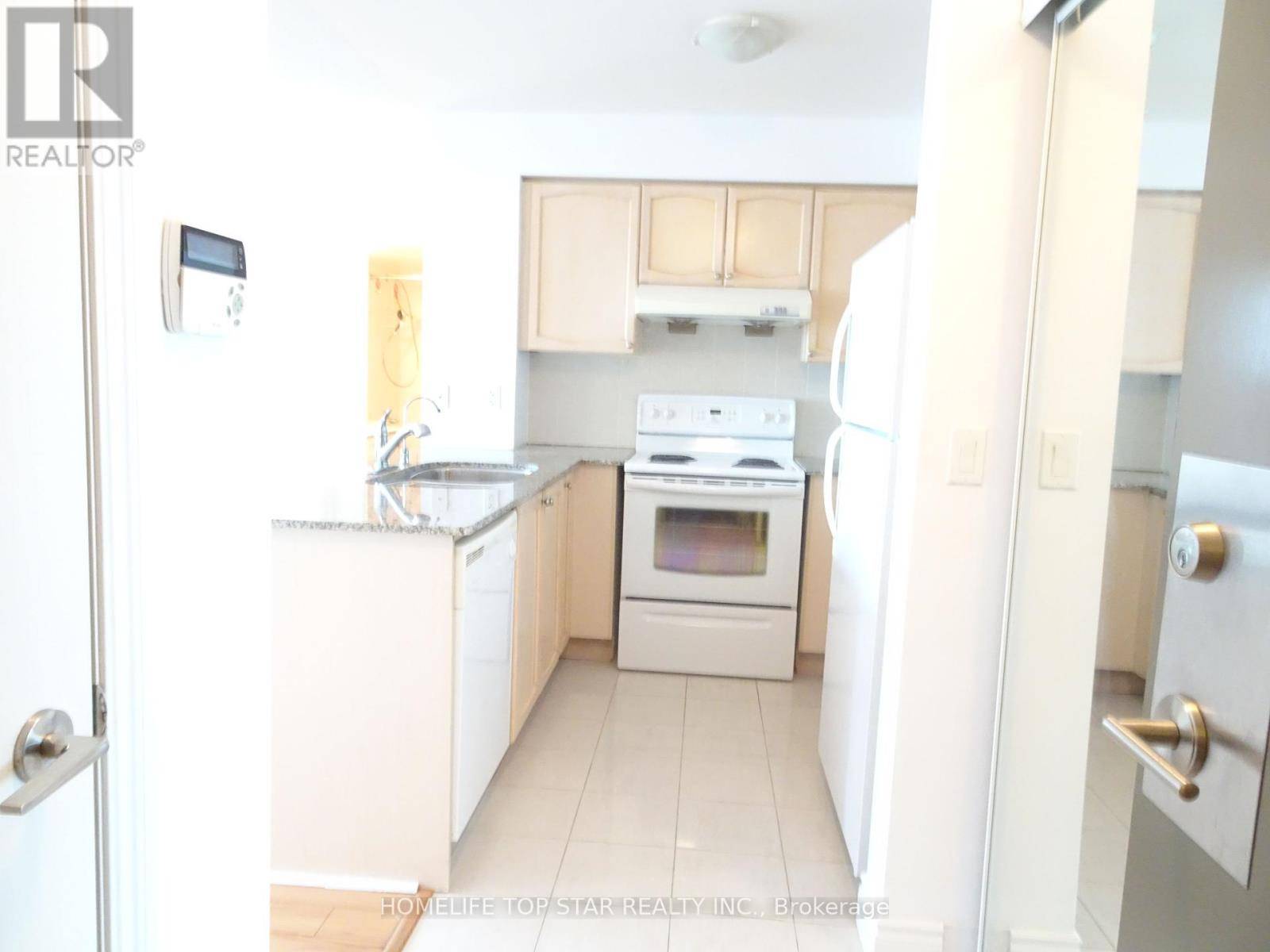 Toronto (bendale), ON M1P5J5,60 Brian Harrison WAY #3202
