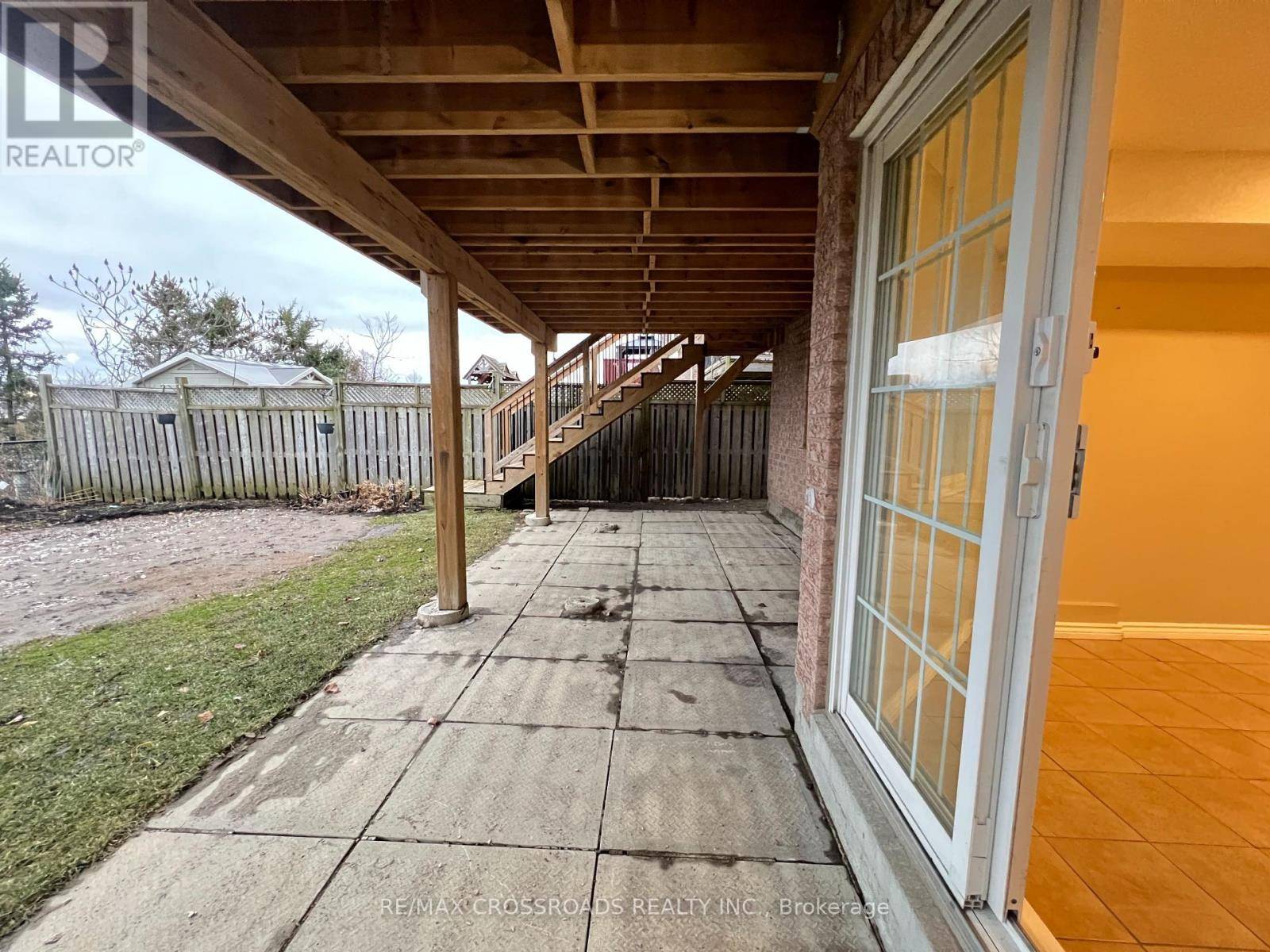 Whitby (taunton North), ON L1R3B5,75 Tormina BLVD #Bsmt