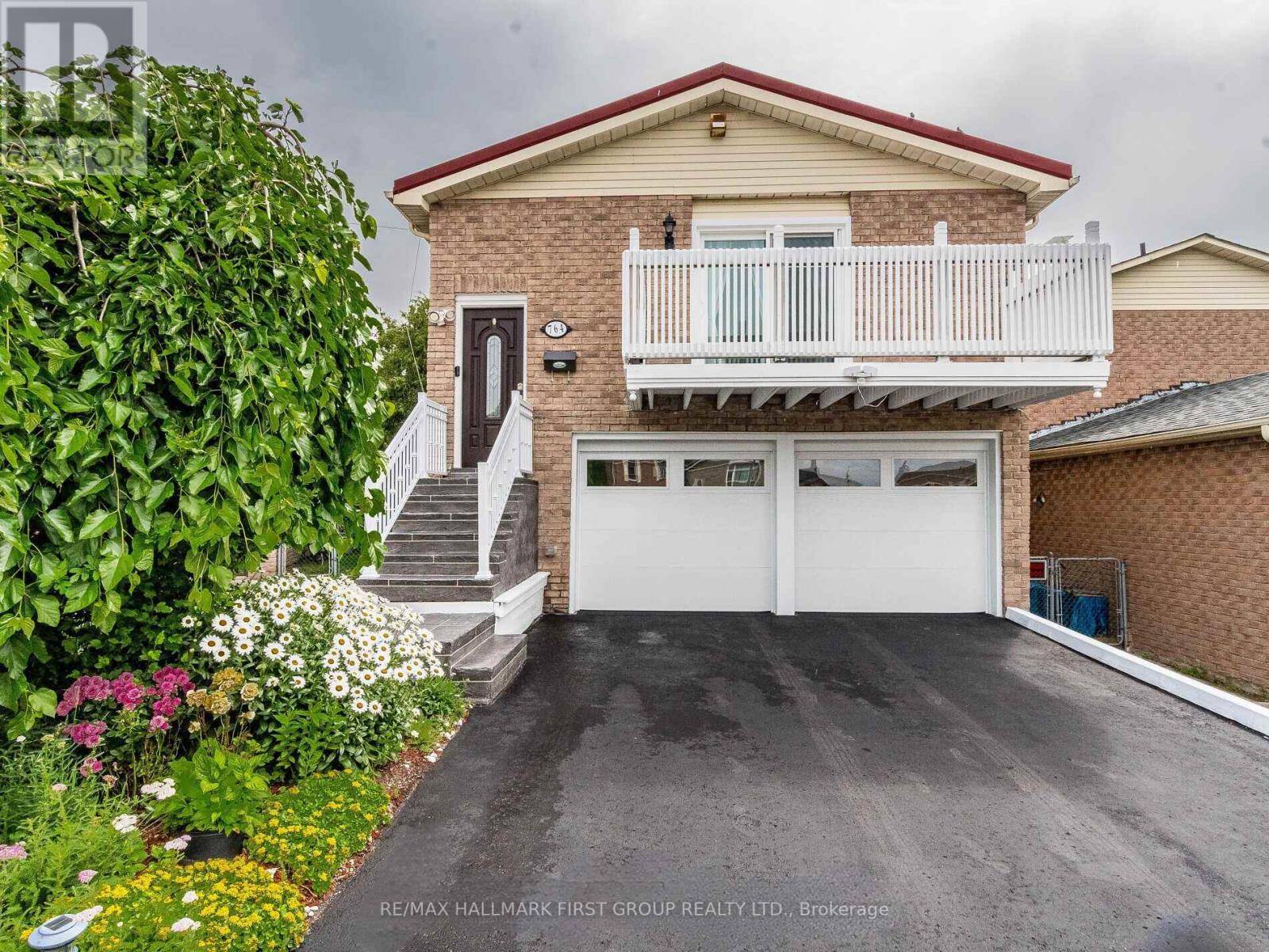 Pickering (west Shore), ON L1W3M3,764 Hampton CT #Lower