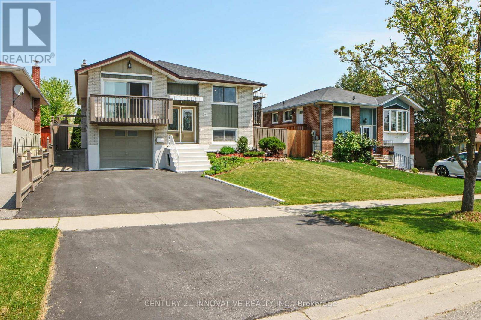 Oshawa (centennial), ON L1G2Y7,889 CARNABY CRESCENT