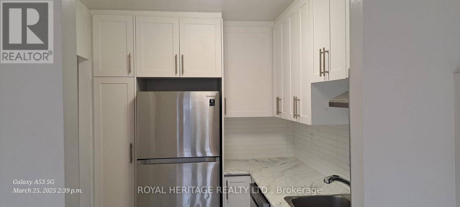 Oshawa (centennial), ON L1G4W3,945 Simcoe ST North #101