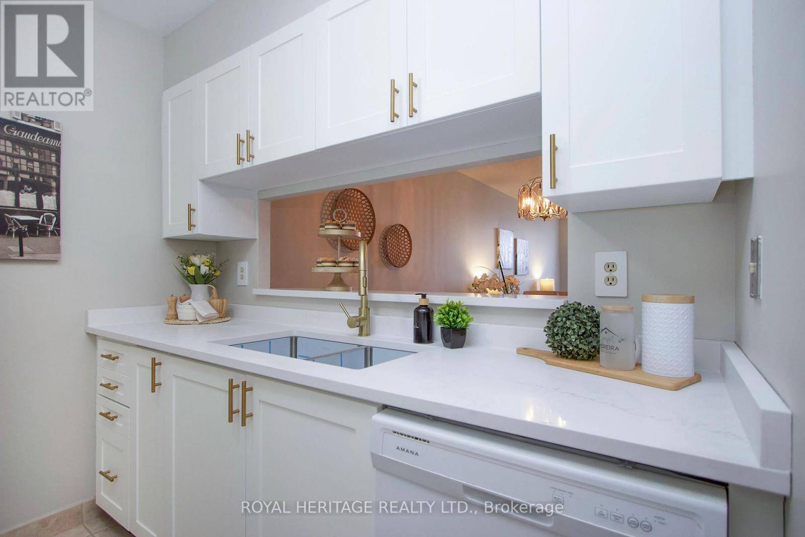Pickering (village East), ON L1V6L4,1665 Pickering Pkwy #412